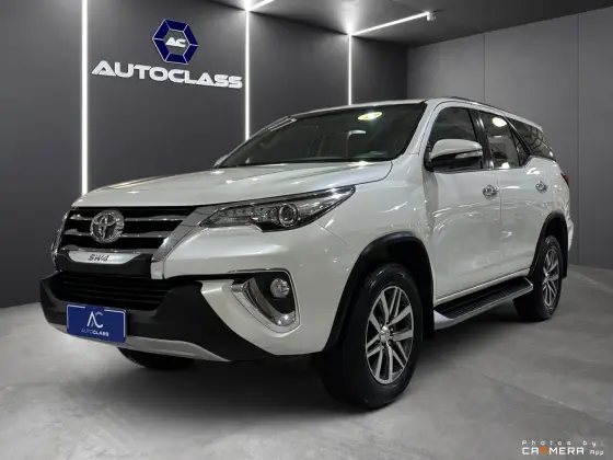 TOYOTA HILUX SW4 2.8 SRX 4X4 16V TURBO INTERCOOLER DIESEL 4P AUTOMÁTICO