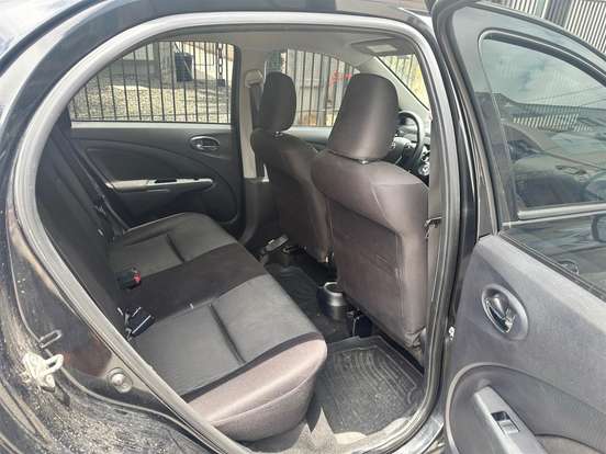 TOYOTA-ETIOS-1.5 XS 16V FLEX 4P AUTOMÁTICO TOYOTA-ETIOS-2017