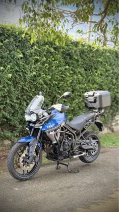 TRIUMPH TIGER 800 XRX TRIUMPH TIGER 800 XRX