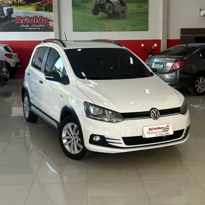 VOLKSWAGEN FOX 1.0 MPI TRACK 12V FLEX 4P MANUAL