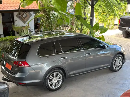 VOLKSWAGEN-GOLF-2016