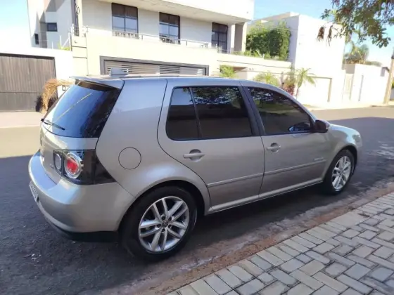 VOLKSWAGEN GOLF 2.0 MI SPORTLINE 8V FLEX 4P TIPTRONIC