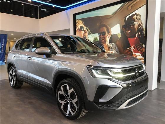 VOLKSWAGEN TAOS 1.4 250 TSI TOTAL FLEX HIGHLINE AUTOMÁTICO