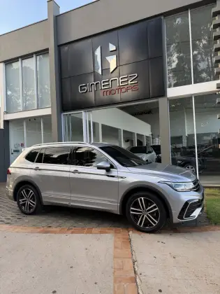VOLKSWAGEN TIGUAN 2.0 300 TSI GASOLINA ALLSPACE R-LINE AUTOMÁTICO