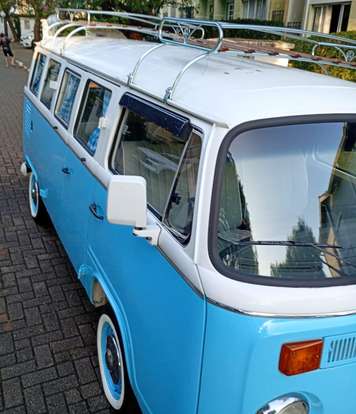 VOLKSWAGEN-KOMBI-1996