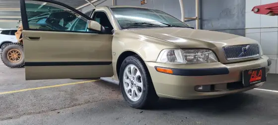 VOLVO S40 2.0 T4 TURBO GASOLINA 4P AUTOMÁTICO
