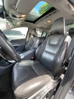 VOLVO-S60-2.0 T4 MOMENTUM GASOLINA 4P AUTOMÁTICO VOLVO-S60-2017