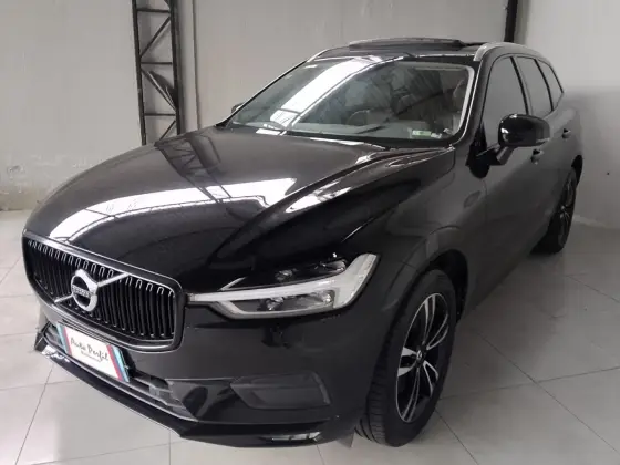VOLVO XC60 2.0 D5 DIESEL MOMENTUM AWD GEARTRONIC