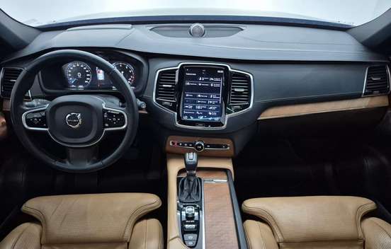 VOLVO-XC90-2.0 D5 DIESEL INSCRIPTION AWD GEARTRONIC VOLVO-XC90-2018