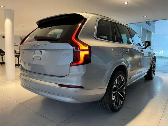 VOLVO-XC90-2024