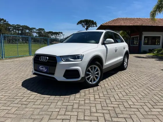 AUDI Q3 1.4 TFSI AMBIENTE FLEX 4P S TRONIC