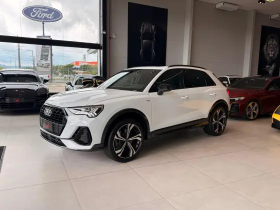 AUDI Q3 2.0 40 TFSI GASOLINA PERFORMANCE BLACK QUATTRO TIPTRONIC