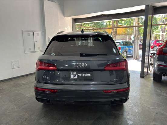 AUDI-Q5-2019