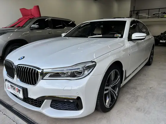 BMW 750Li 4.4 M SPORT V8 32V GASOLINA 4P AUTOMÁTICO