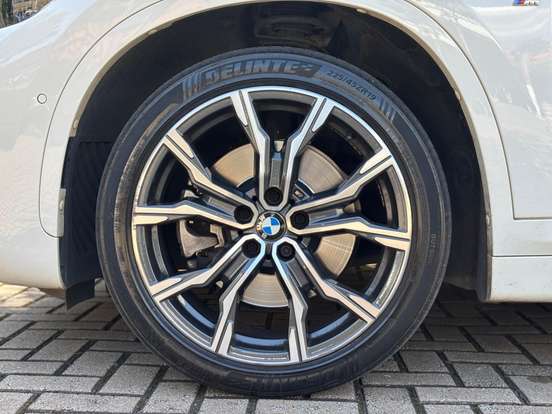 BMW-X1-2022