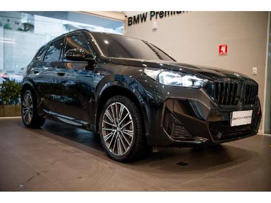BMW-X1-2024