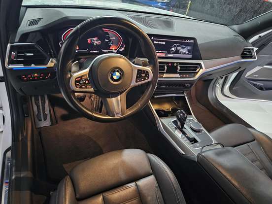 BMW-320i-2.0 16V TURBO GASOLINA M SPORT AUTOMÁTICO BMW-320i-2020