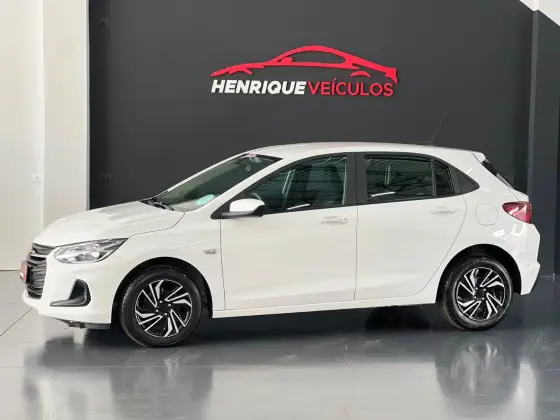 CHEVROLET ONIX 1.0 TURBO FLEX LT MANUAL