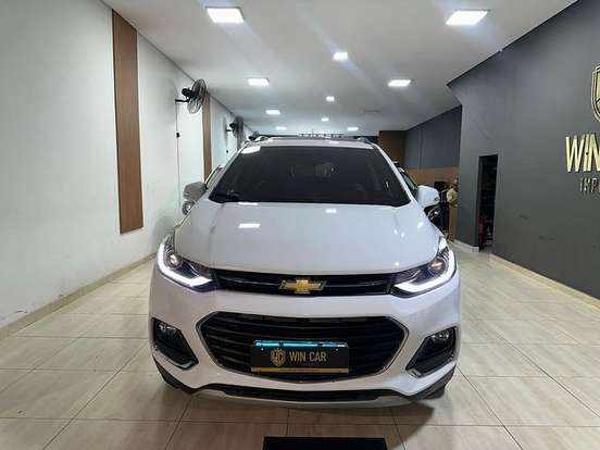 CHEVROLET-TRACKER-2019