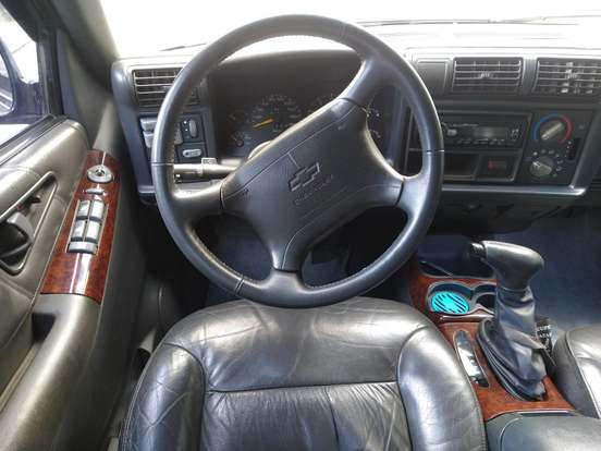CHEVROLET-BLAZER-4.3 SFI DLX EXECUTIVE 4X2 V6 12V GASOLINA 4P AUTOMÁTICO CHEVROLET-BLAZER-2000