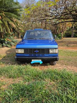 CHEVROLET C20 4.1 CUSTOM L CD 8V GASOLINA 4P MANUAL