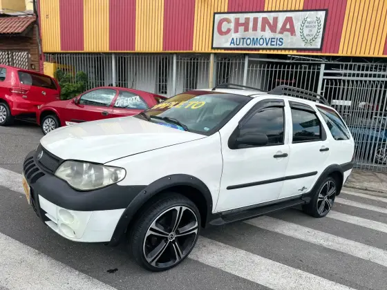 FIAT PALIO 1.8 MPI ADVENTURE WEEKEND 8V GASOLINA 4P MANUAL FIAT PALIO 1.8 MPI ADVENTURE WEEKEND 8V GASOLINA 4P MANUAL
