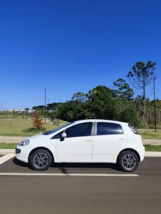 FIAT PUNTO 1.4 ATTRACTIVE 8V FLEX 4P MANUAL