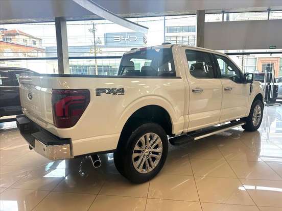 FORD-F-150-5.0 V8 GASOLINA CD LARIAT FX4 AUTOMÁTICO FORD-F-150-2024