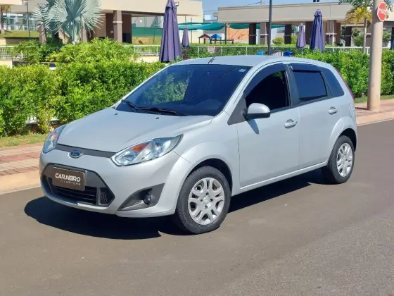 FORD FIESTA 1.6 ROCAM HATCH 8V FLEX 4P MANUAL