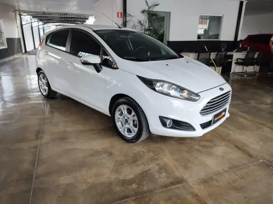 FORD FIESTA 1.6 SEL HATCH 16V FLEX 4P MANUAL