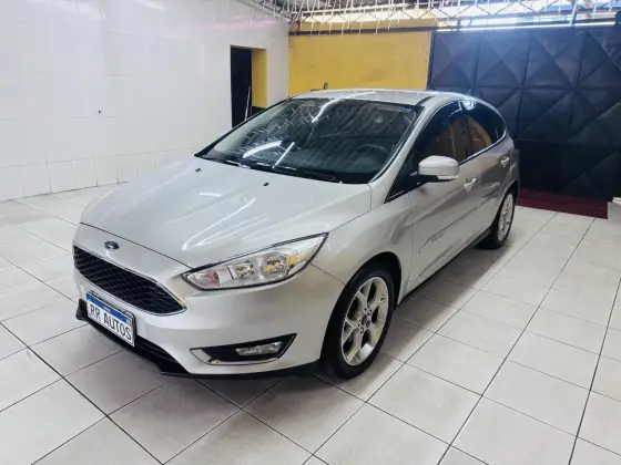 FORD FOCUS 1.6 SE 16V FLEX 4P MANUAL