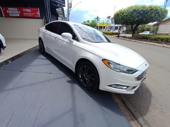 FORD FUSION 2.0 TITANIUM FWD 16V GASOLINA 4P AUTOMÁTICO FORD FUSION 2.0 TITANIUM FWD 16V GASOLINA 4P AUTOMÁTICO