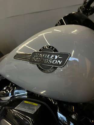 HARLEY-DAVIDSON-ULTRA LIMITED-2024