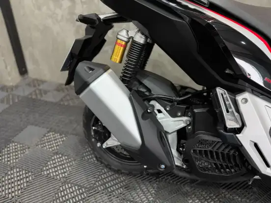 HONDA-ADV-2023
