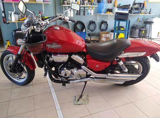 HONDA-750 MAGNA-1994