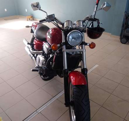 HONDA-750 MAGNA-1994