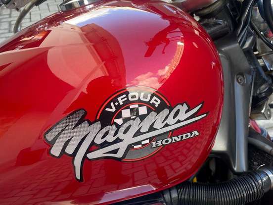HONDA-750 MAGNA HONDA-750 MAGNA-1994
