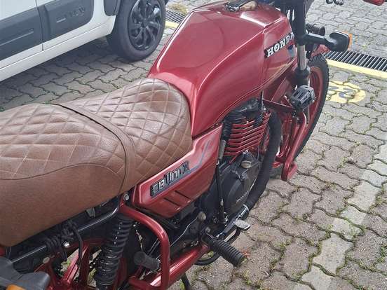 HONDA-CB 400 HONDA-CB 400-1983