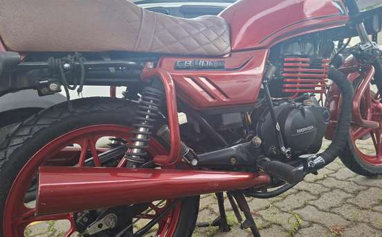 HONDA-CB 400 HONDA-CB 400-1983