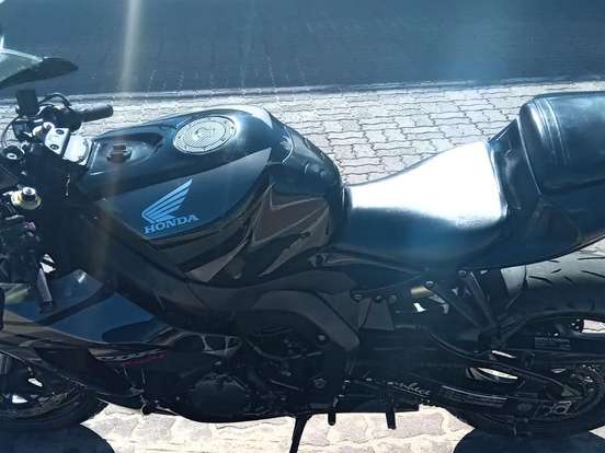 HONDA-CBR 1000RR FIREBLADE HONDA-CBR 1000RR FIREBLADE-2007