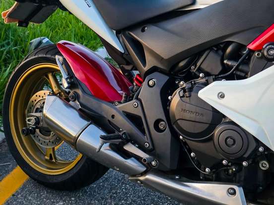 HONDA-CBR 600F-2013