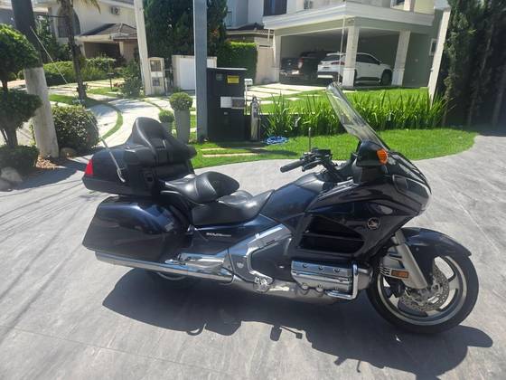 HONDA GL 1800 GOLD WING 