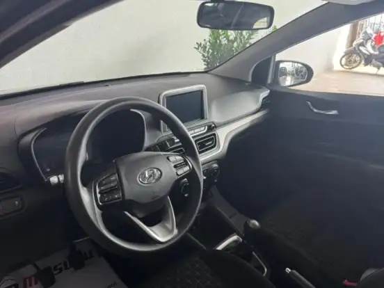 HYUNDAI-HB20-1.0 12V FLEX COMFORT PLUS MANUAL HYUNDAI-HB20-2024