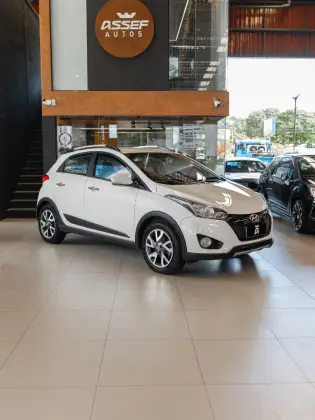 HYUNDAI HB20X 1.6 16V PREMIUM FLEX 4P AUTOMÁTICO