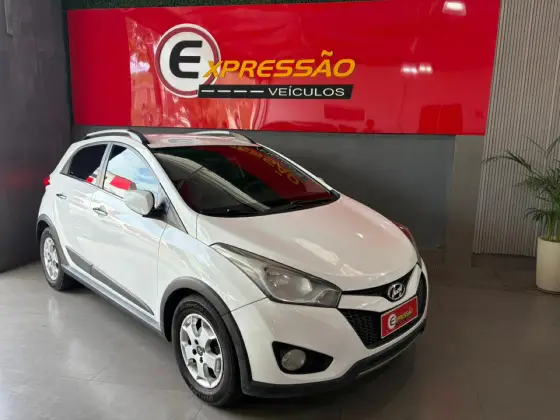HYUNDAI HB20X 1.6 16V PREMIUM FLEX 4P AUTOMÁTICO