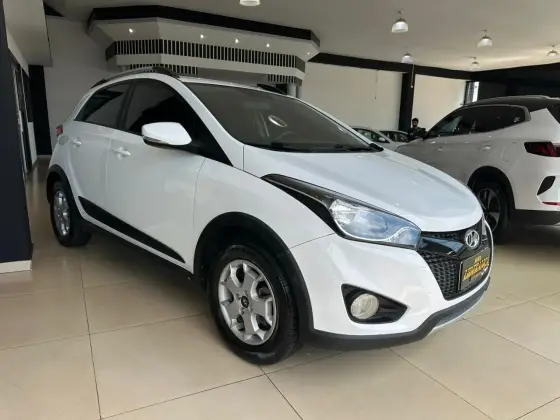 HYUNDAI HB20X 1.6 16V STYLE FLEX 4P MANUAL
