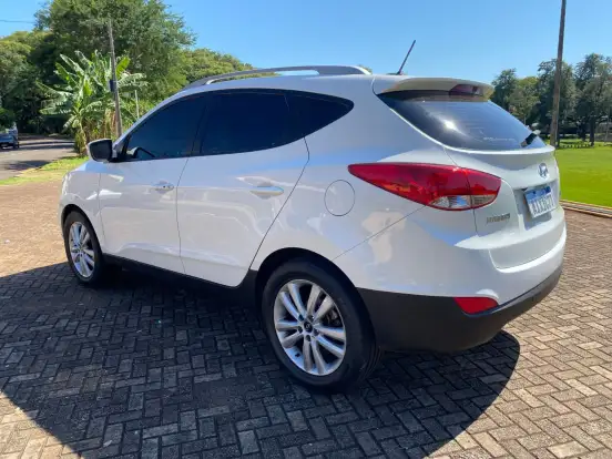 HYUNDAI-IX35-2.0 16V FLEX 4P AUTOMÁTICO HYUNDAI-IX35-2015