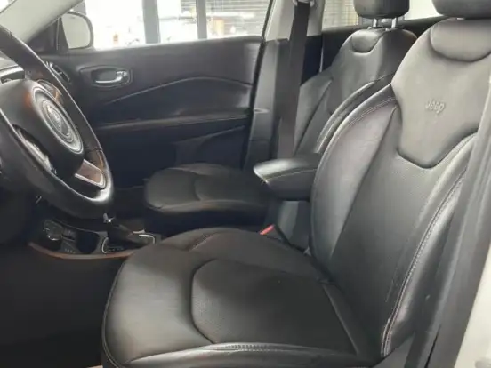JEEP-COMPASS-2.0 16V FLEX LONGITUDE AUTOMÁTICO JEEP-COMPASS-2016