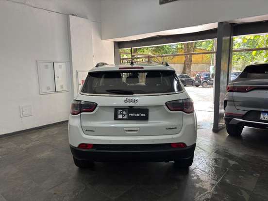 JEEP-COMPASS-2.0 16V FLEX LONGITUDE AUTOMÁTICO JEEP-COMPASS-2017
