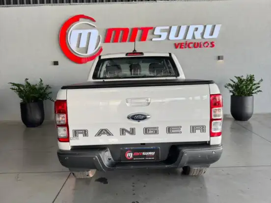 JEEP-RENEGADE-1.3 T270 TURBO FLEX ALTITUDE AT6 JEEP-RENEGADE-2024